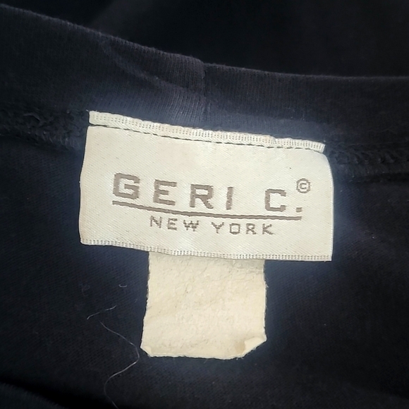 Geri C New York Black T Shirt with Skull Design - Picture 7 of 7